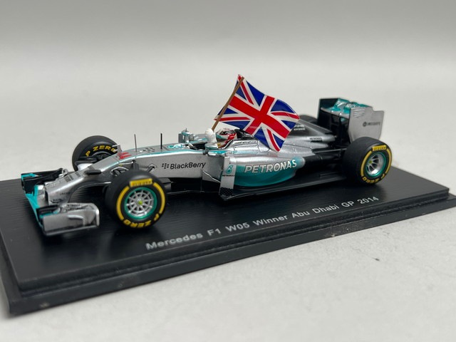 1/43 ���ѡ��� S3142 ��륻�ǥ� F1 W05 ���֥��� Abu Dhabi GP ���ɥ����ԥ��� ͥ�� 2014 L. �ϥߥ�ȥ� #44