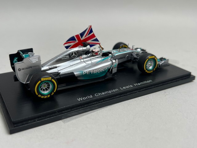1/43 ���ѡ��� S3142 ��륻�ǥ� F1 W05 ���֥��� Abu Dhabi GP ���ɥ����ԥ��� ͥ�� 2014 L. �ϥߥ�ȥ� #44