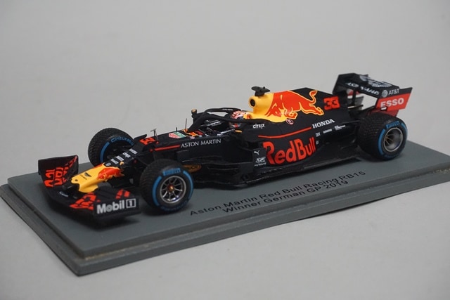1/43 スパーク S6093 アストンマーティン レッドブルレーシング RB15