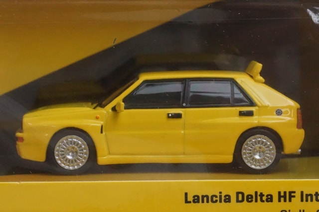 新品 T64R-TL049-GG Tarmac Works 1/64 ランチア Lancia Delta HF