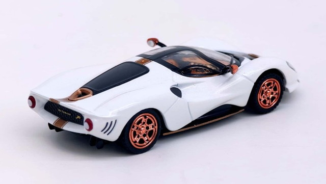 予約 PE63802B ピーコ 1/64 De Tomaso P72 ホワイト/ゴールド