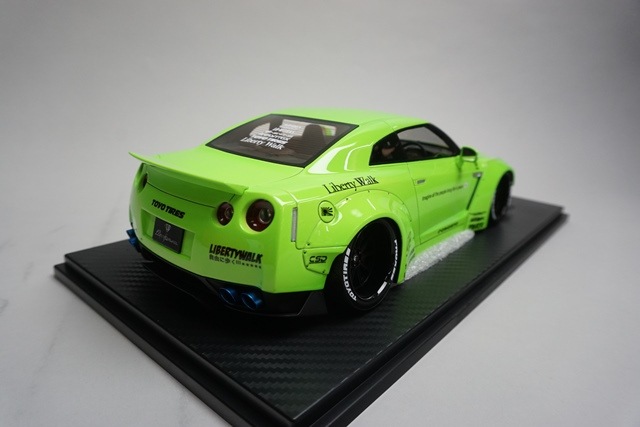 ����17A14-27 onemodel 1/18 ���� LB Work R35 Ducktail Fluorescent Green