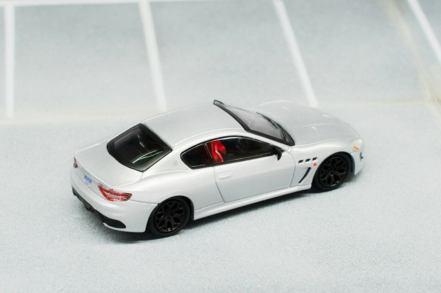 新品 LL-008-316 Shadow 1/64 マセラティ Maserati GT Silver (LHD