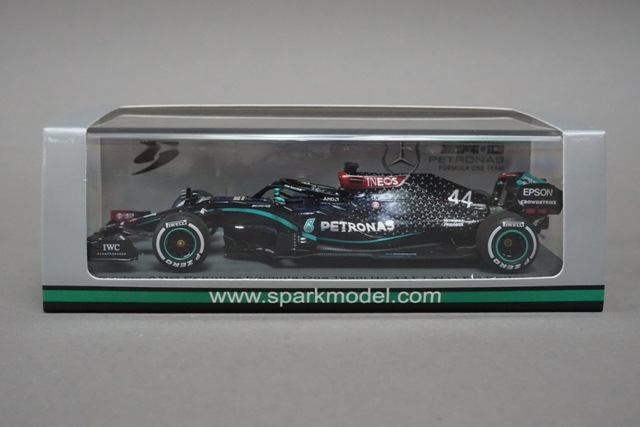 1/43 スパーク S6477 メルセデス AMG F1 W11 EQ Performance #44