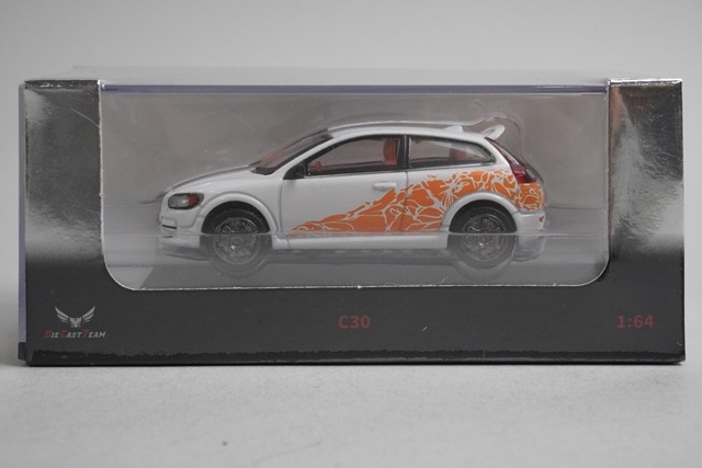 ボルボ C30 ミニカー スウェーデン トミカ VOLVO レア ボルボ