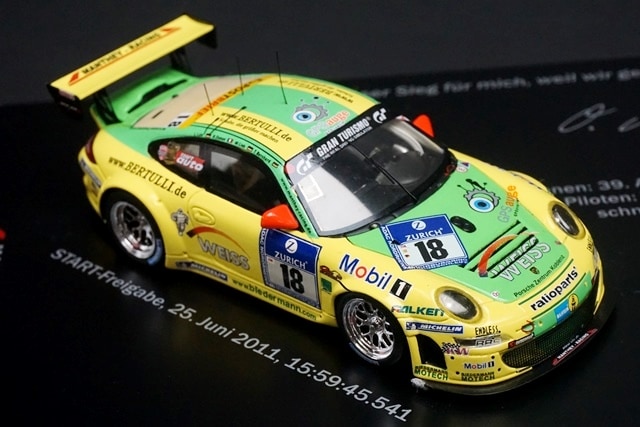 1/43 スパーク MM997-AC-24h11S MANTHEY-RACING特注 ポルシェ 911 GT3