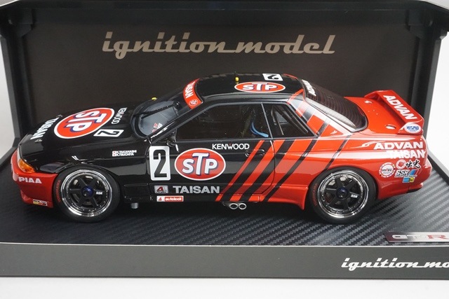 イグニション1/18 
RWB997 GT3 Orange 
Nakaiさん付き IG3211 1/18 Ignition Mitsubishi Lancer Evolution X CZ4A Red