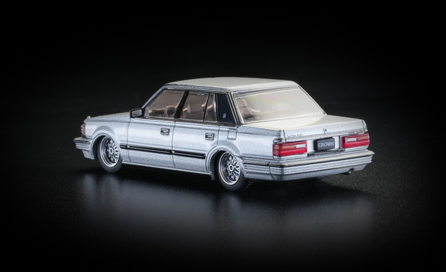 クラウンミニカー 予約 Y51-09 拓意 XCARTOYS 1/64 トヨタ クラウン ローライダー Toyota