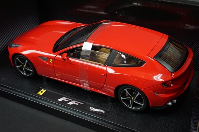 1/18 ホットウィール W1105 Ferrari フェラーリ FF レッド