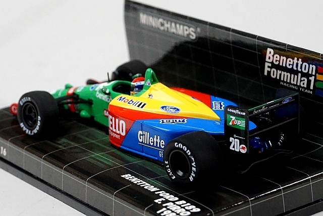 GRAND PRIX 1/18 BENETTON フォードミニカー Grand Prix 1/18