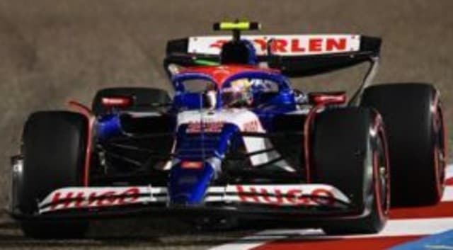 新品 18S985 スパーク 1/18 Visa Cash App RB Formula One Team VCARB