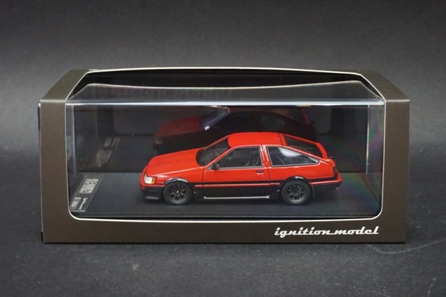 ミニカー ignition model HAYASHI RACING LEVIN AE86 IG0542 1/18 Toyota Corolla Levin (AE86) 3Door GT Apex White/Black