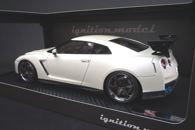 【新品】IVY Nissan GT-R ミニカー 1/18 ホワイト