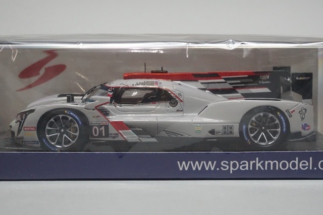 DAN GURNEY'S EAGLE RACING CARS 限定版 新品 US279 スパーク 1/43 キャデラック DPi-V.R #1 Cadillac Chip