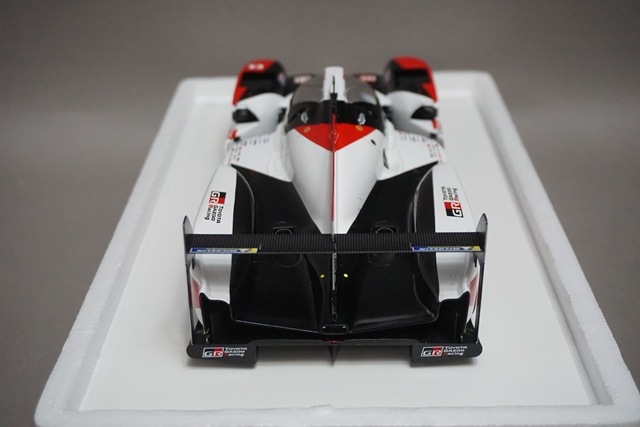 1/18 スパーク 18LM20 トヨタ TS050 ハイブリッド LM 24H 優勝