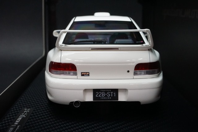 スバル インプレッサ 22B ホワイト 1/18 SOLIDO solido 1/18 Subaru Impreza 22B 1998 ホワイト スバル