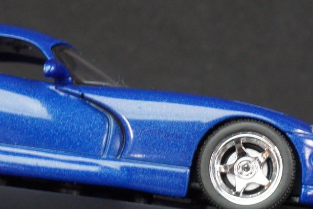 1/43 ミニチャンプス 430144021 ダッジ VIPER COUPE 1993 ブルー