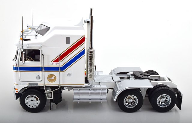 ͽ RK180145 ROAD KINGS 1/18  K100 Aerodyne 1976 ۥ磻/֥롼/å/