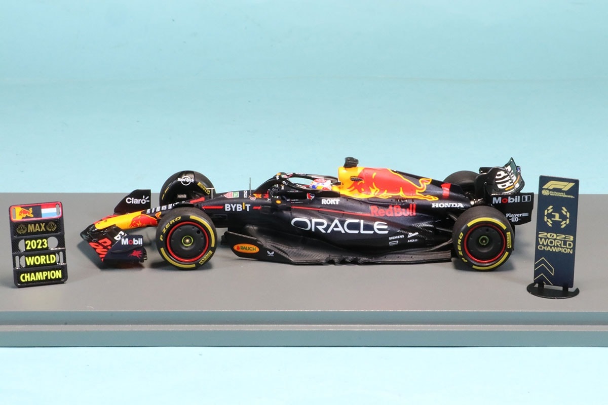 Oracle Red Bull Racing RB19 スパーク 日本GP Spark 18S972 1/18 Oracle Red Bull Racing RB19 No.1 Oracle