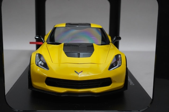 1/18 オートアート 71260 シボレー コルベット C7 Z06 C7R