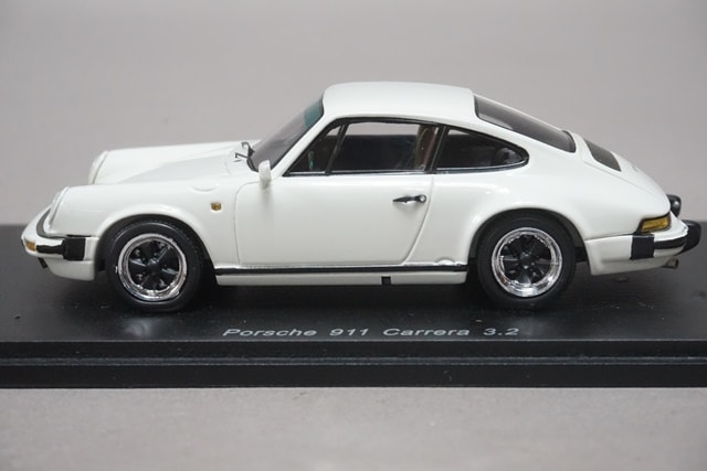 1/43 スパーク MAP02002911 ポルシェ 911 カレラ 3.2, Boost