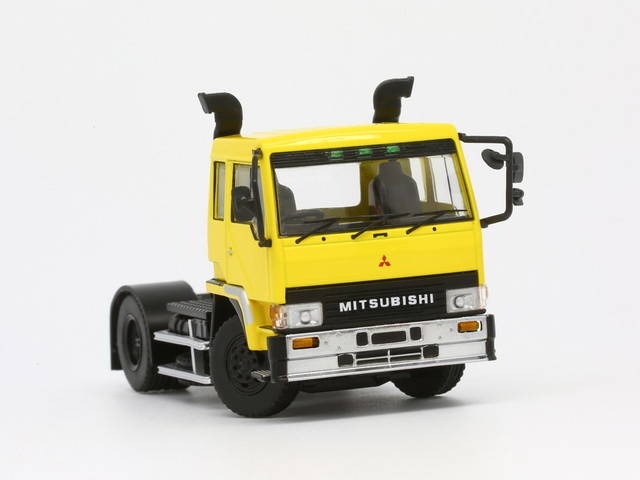 新品 T66302 Model One 1 1/64 三菱 ふそう ザ・グレート イエロー