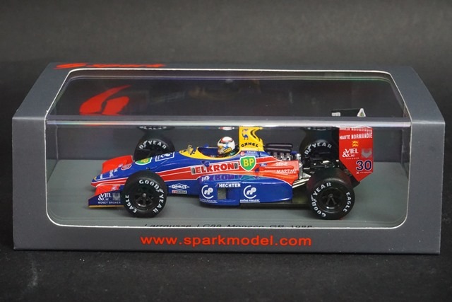 口豪奢 軽 スパーク 1983年 No.29 A6 チーム レーシング アロウズ 1/43 レーシングカー