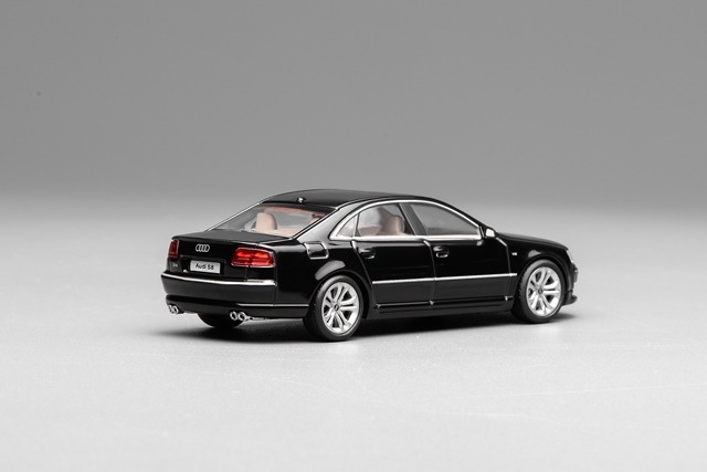 予約 M68216 モーターヘリックス 1/64 アウディ Audi S8 (D3