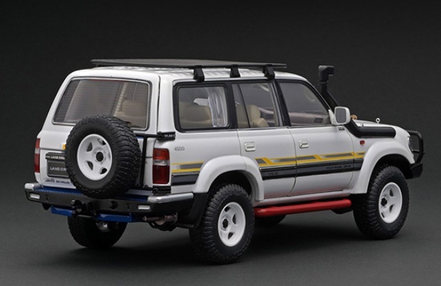 ��� KF032-4 KENGFai 1/18 �ȥ西 Toyota Land Cruiser ���ɥ��롼���� VX-R LC80 White Refitted 