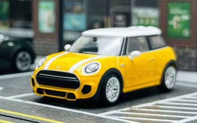 新品 Stance Hunters SH 1/64 ミニ クーパー Mini Cooper JCW (F56) A