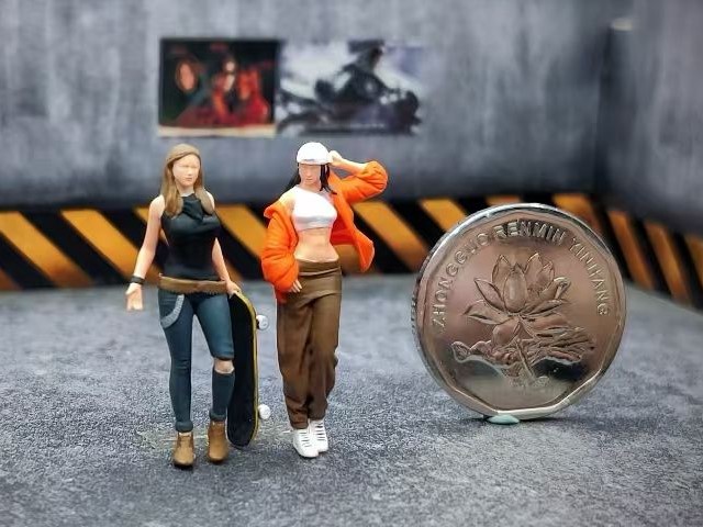 ���� LK2025022402 Lucky Studio 1/64  ���ȥ꡼�ȥ����� �� 2���� Street Girl Duo �������ȥܡ��� �ե����奢 �ڤ椦�ѥ��б���