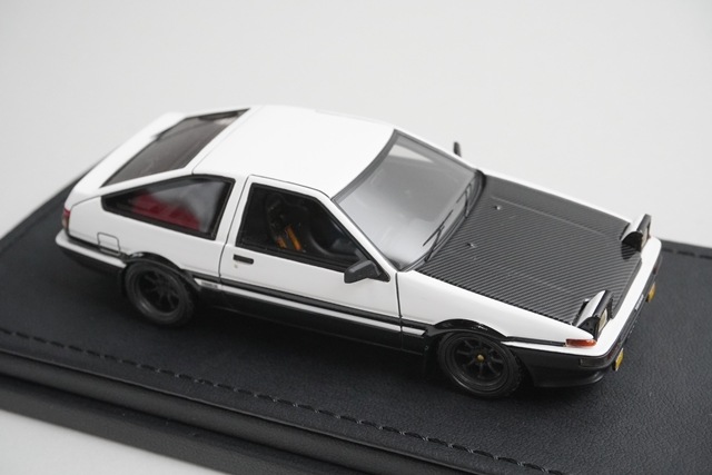 1/43 �����˥å�����ǥ� IG0485 �ȥ西 ���ץ�󥿡� �ȥ�� (AE86) 3�ɥ� GT Apex �֥�å�/�ۥ磻��