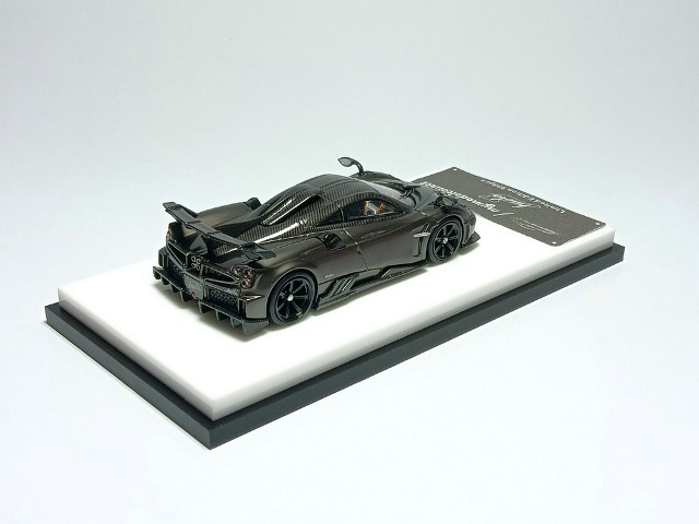 新品 MC640015D MC Model Collect モデルコレクト 1/64 パガーニ