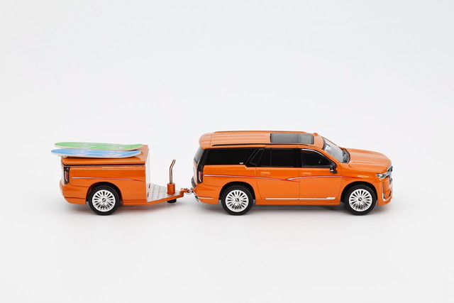 ͽ�� KS-057-672 Shadow Pro 1/64  Cadillac Escalade SUV Bright Orange ���������꡼�դ� (LHD)