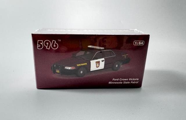 新品 CBP-93 596 1/64 フォード クラウン ビクトリア Ford Crown