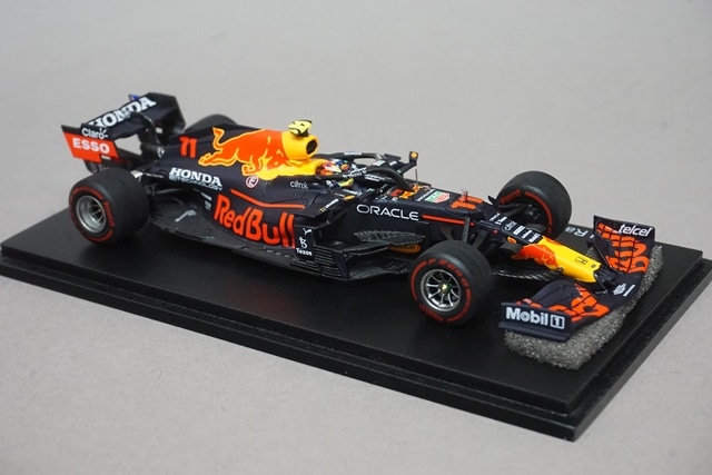 1/43 スパーク SCS222 鈴鹿サーキット特注 レッドブルレーシング