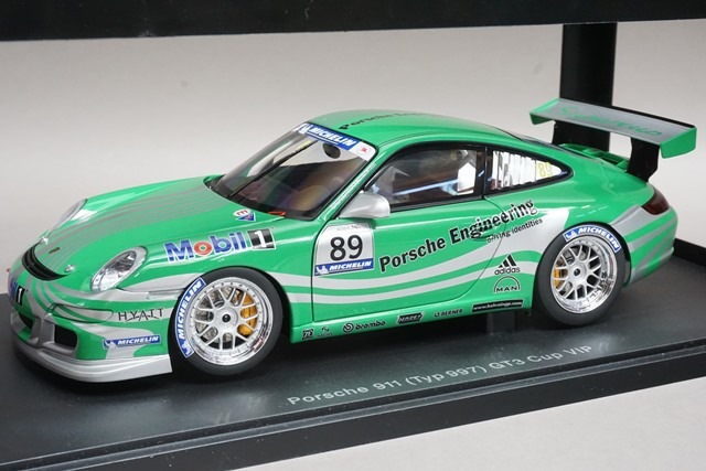 1/18 オートアート 80682 ポルシェ 911 (997) GT3 カップ VIP 2006