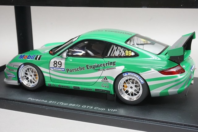 1/18 オートアート 80682 ポルシェ 911 (997) GT3 カップ VIP 2006