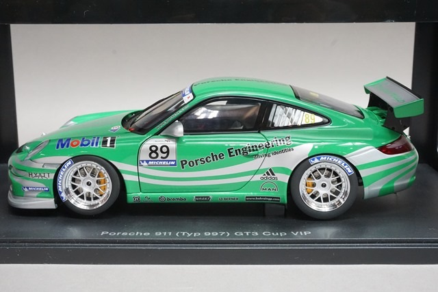 1/18 オートアート 80682 ポルシェ 911 (997) GT3 カップ VIP 2006