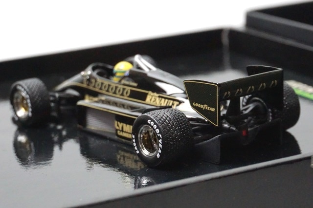 1/43 ミニチャンプス 540854392 ロータス ルノー 97T A.セナ