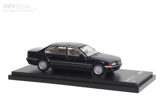 1/43 BMW 750Li ブラック メタリック塗装 ケースあり 箱あり 1/43 BMW 750Li ブラック メタリック塗装 ケースあり 箱ありの