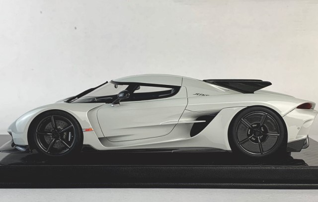 予約 F075-155 フロンティアート 1/18 ケーニグセグ koenigsegg Jesko