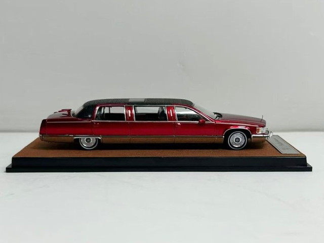 キャデラックリムジンミニカー 予約 XiaoGuang Model 1/64 キャデラック フリーウッド リムジン