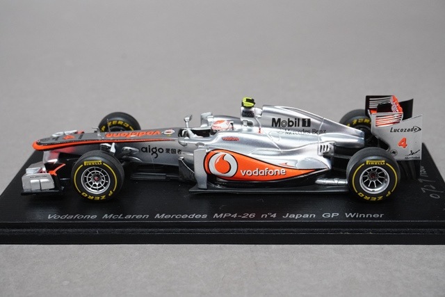 マクラーレン・メルセデス MP4-22 1/43 McLaren MP4-22 (Lewis Hamilton) 1:43 by Minichamps - YouTube