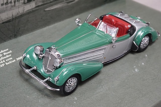 1/43 ミニチャンプス 436014205 ホルヒ 855 スペシャル ロードスター