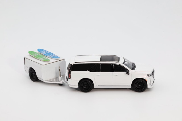 ͽ�� KS-057-675 Shadow Pro 1/64  Cadillac Escalade SUV Pearl White ���������꡼�դ� (LHD)