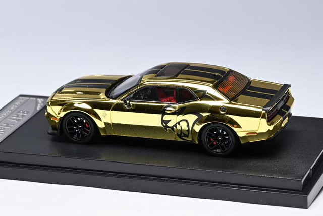 Stance Hunters SH 1/64 Dodge SRT Hellcat White Diecast Models