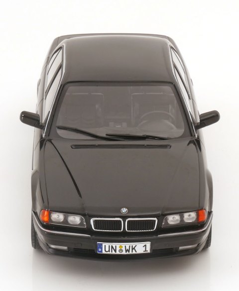 予約 KKDC180366 KK scale 1/18 BMW 740i E38 1.Serie 1994 ブラック