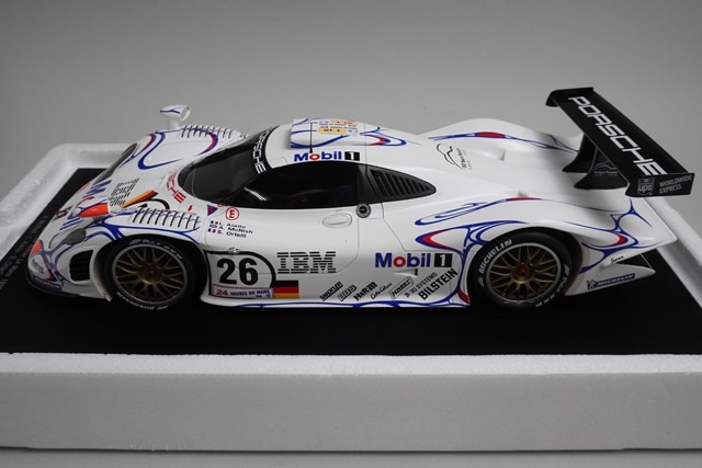 1/18 ポルシェ 911 GT1 #26 ルマン24H 1998 優勝 Onyx: 1998 Porsche 911 GT1 #26, the Winner of the 24 Hours