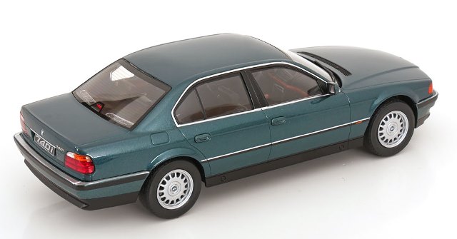 予約 KKDC180368 KK scale 1/18 BMW 740i E38 1994 グリーンメタリック